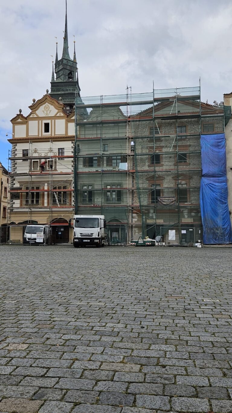 1077fe37-b765-4974-a3f3-c7980c5e9c51